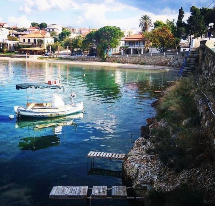 Elia  Κατοικία 80 Τ.Μ. Δίπλα Από Την Θάλασσα Στην Ελιά. מראה חיצוני תמונה